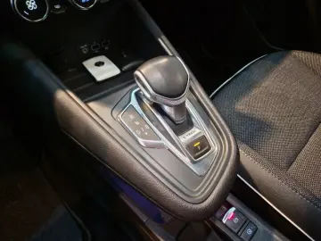 RENAULT CAPTUR 1.6 E-Tech 160CP Intens Plug-In