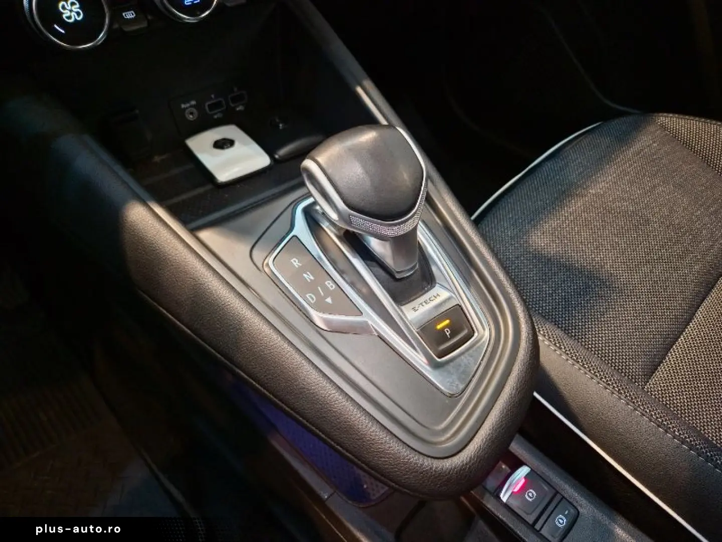 RENAULT CAPTUR 1.6 E-Tech 160CP Intens Plug-In