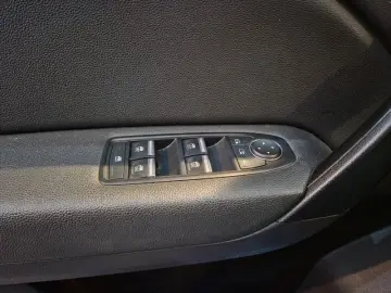 RENAULT CAPTUR 1.6 E-Tech 160CP Intens Plug-In