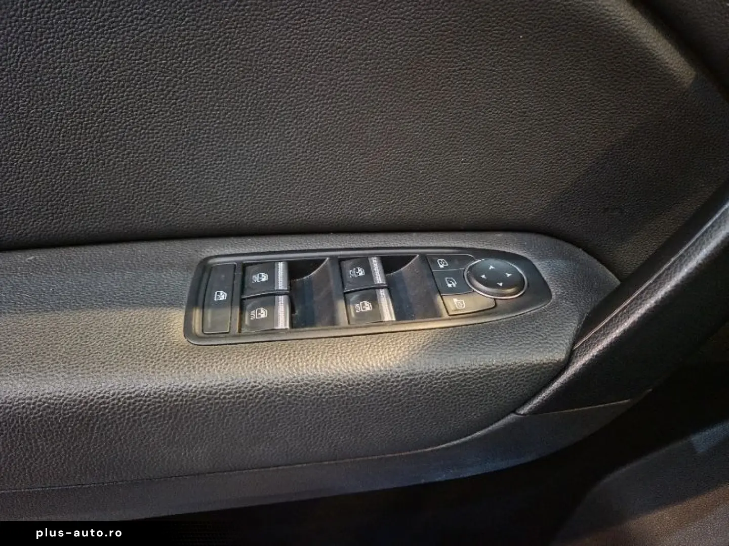 RENAULT CAPTUR 1.6 E-Tech 160CP Intens Plug-In