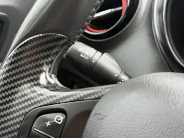 Renault Captur ENERGY TCe 120 LIMITED