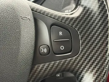 Renault Captur ENERGY TCe 120 LIMITED