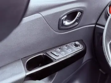 Renault Captur ENERGY TCe 120 LIMITED