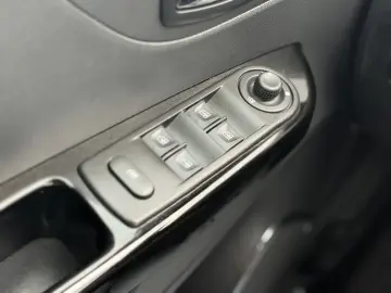 Renault Captur ENERGY TCe 120 LIMITED