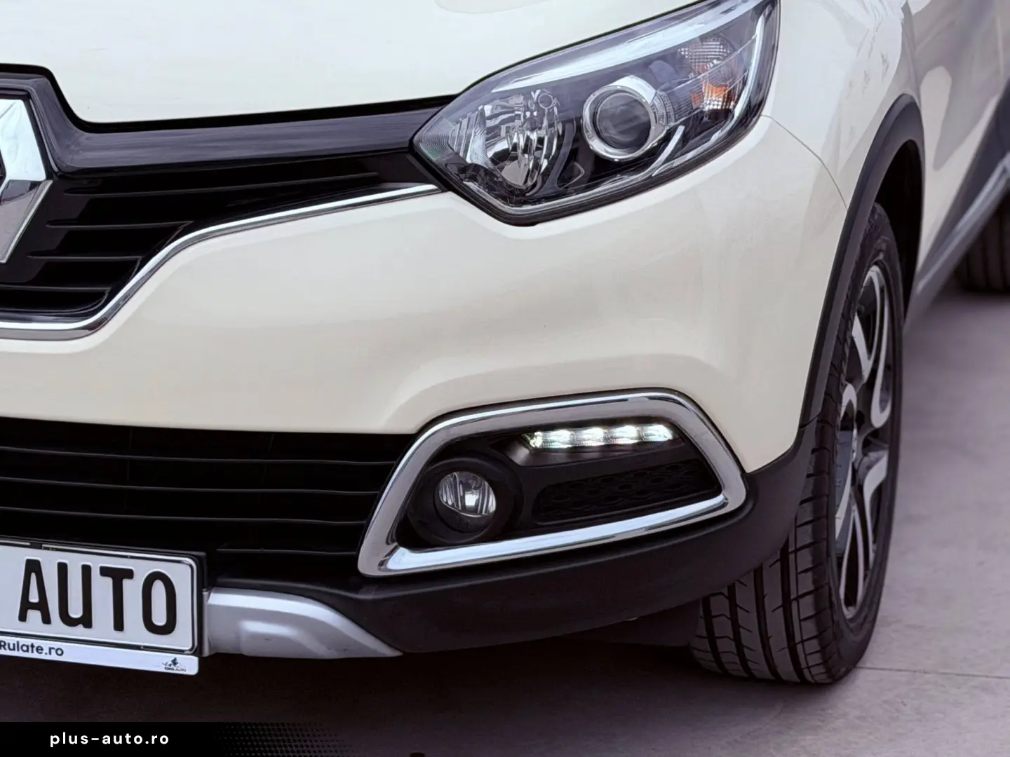 Renault Captur ENERGY TCe 120 LIMITED