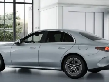 Mercedes-Benz E 300 de AMG Advanced Bur4D LED