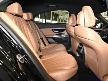 Mercedes-Benz E 200 AMG Sport Advanced Distr. LED Navi