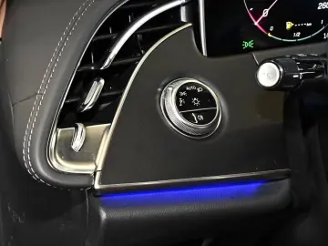 Mercedes-Benz E 200 AMG Sport Advanced Distr. LED Navi