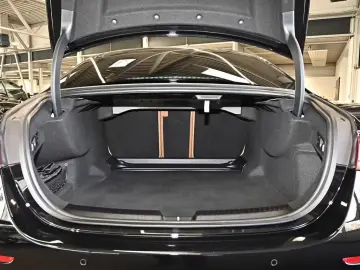 Mercedes-Benz E 200 AMG Sport Advanced Distr. LED Navi