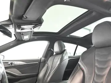 BMW 840 i M-pack  Pano  HarmanKardon  Integr actief