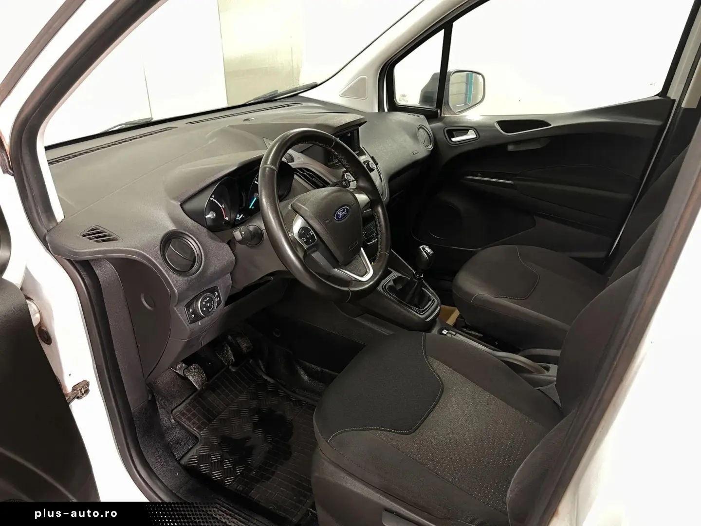 Ford Transit Courier