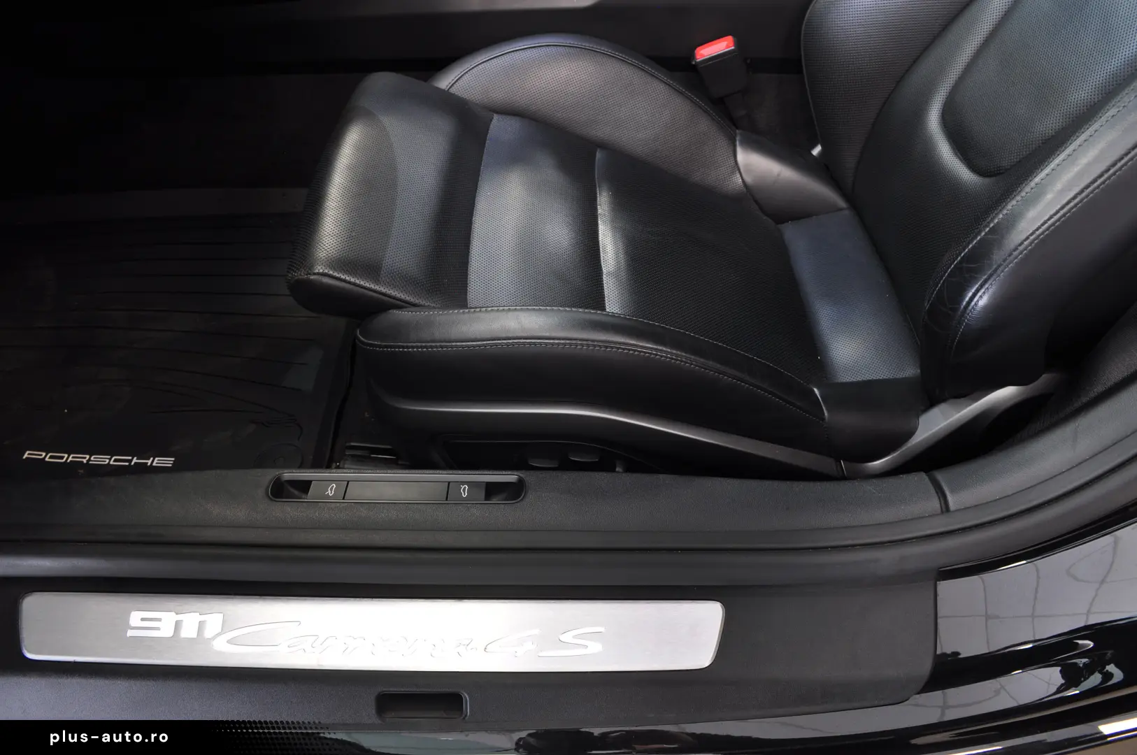 PORSCHE 911   992 4S Coupe