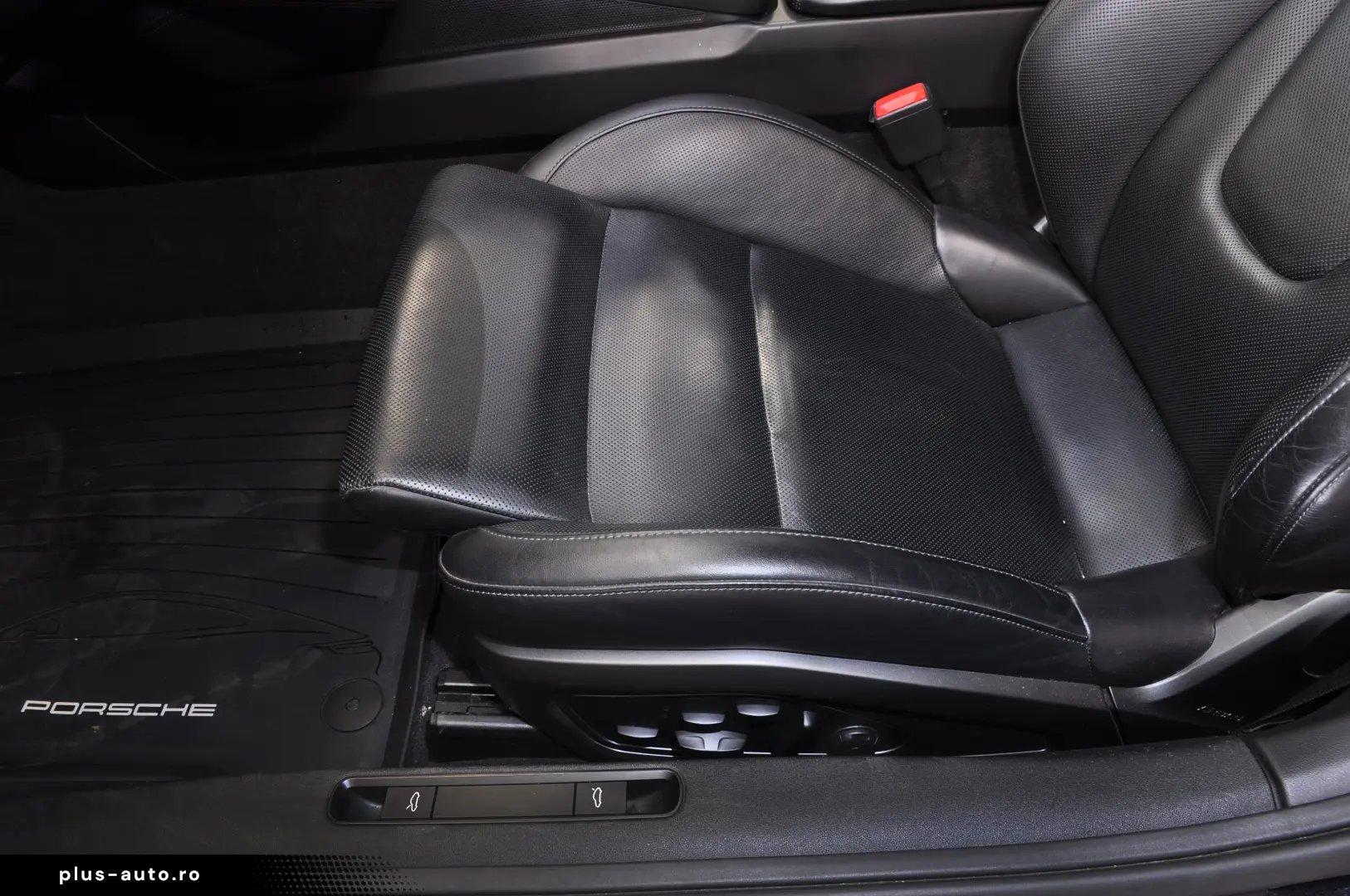 PORSCHE 911   992 4S Coupe