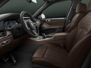 BMW X5xDrive45e M Sport Laser 360 PanoSkyL B&W AHK