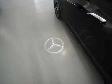 Mercedes-Benz E 200 ! AMG LINE & NIGHT PAKET