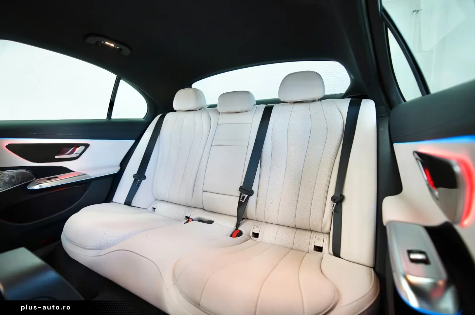 Mercedes-Benz E 200 ! AMG LINE & NIGHT PAKET