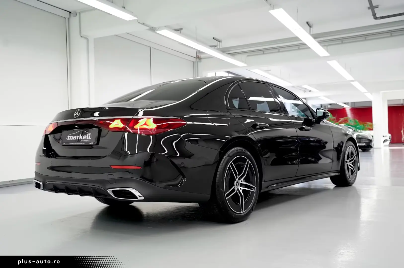 Mercedes-Benz E 200 ! AMG LINE & NIGHT PAKET