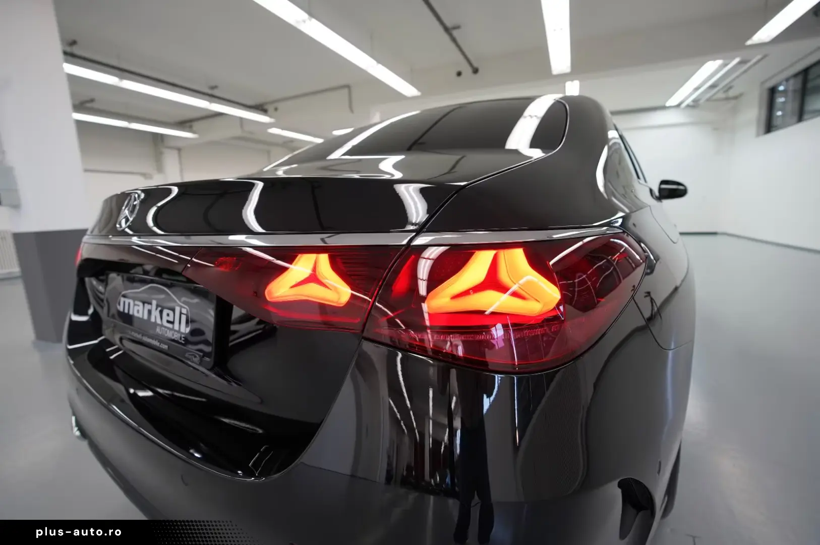 Mercedes-Benz E 200 ! AMG LINE & NIGHT PAKET