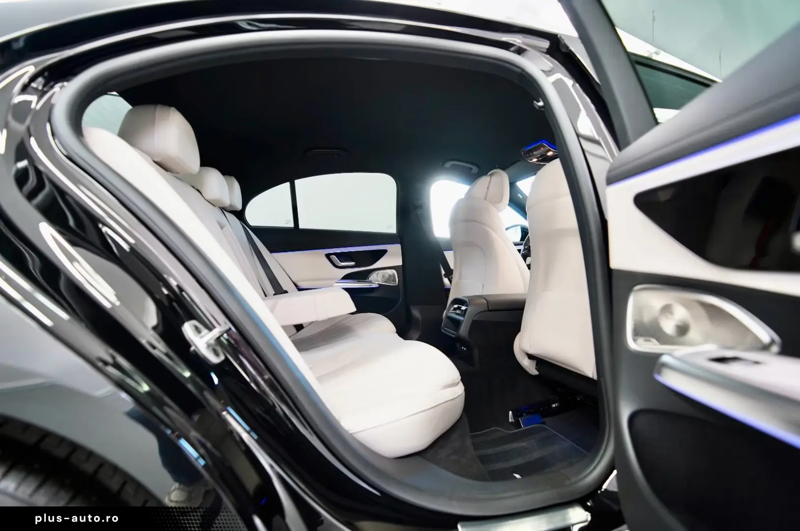 Mercedes-Benz E 200 ! AMG LINE & NIGHT PAKET