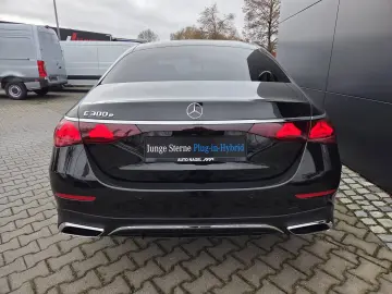 Mercedes-Benz E 300 e AMG-Adv. LED LEDER DC-Charger