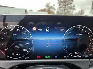 Mercedes-Benz E 300 e AMG-Adv. LED LEDER DC-Charger