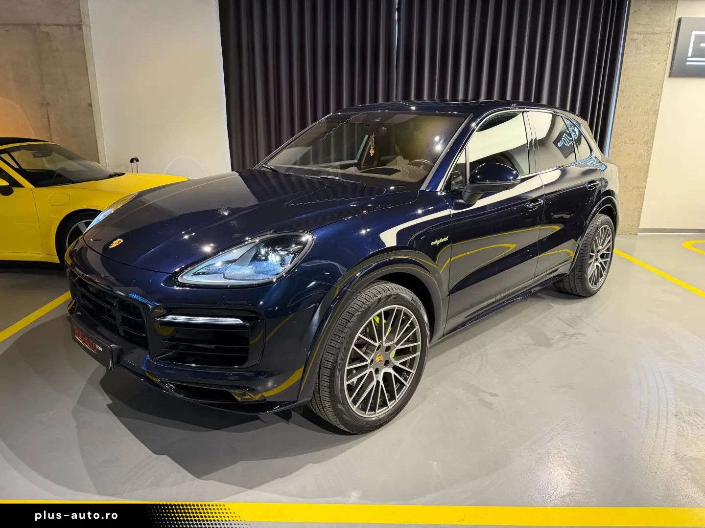 Porsche Cayenne E-Hybrid S Platinum Edition