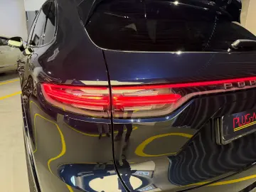 Porsche Cayenne E-Hybrid S Platinum Edition