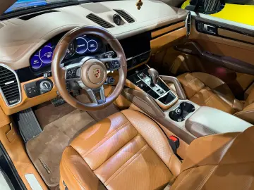 Porsche Cayenne E-Hybrid S Platinum Edition