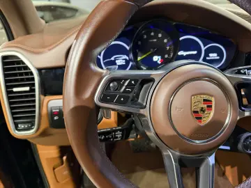 Porsche Cayenne E-Hybrid S Platinum Edition