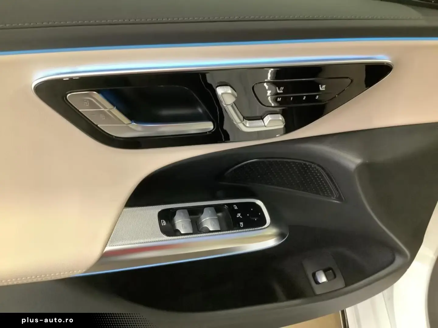 Mercedes-Benz E 200 Limousine AMG NIGHT 19