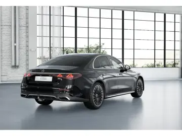 MERCEDES-BENZ E 200 d Limousine AMG-Sport Pano Digital Distr