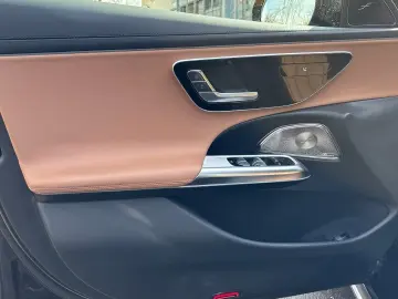 Mercedes-Benz E 220 d AMG Night Burmester Ambiente