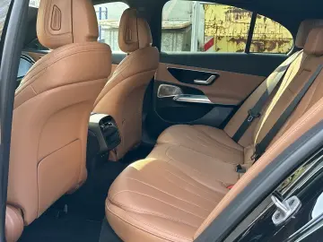 Mercedes-Benz E 220 d AMG Night Burmester Ambiente