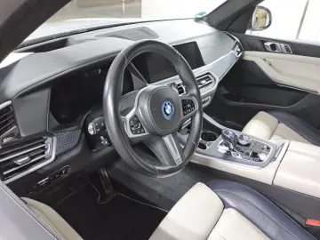 BMW X5 45e xDRIVE SHADOW LSR 22Z. ACC HuD PANO SKY-L