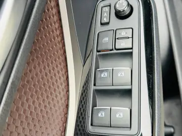 TOYOTA C-HR HYBRID  Fab 01.2018   1.8 HIBRID 98CP   Euro 6