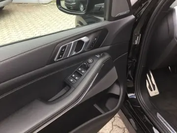 BMW X5 xDrive 40i M Sportpaket HUD Luftfederung Stan