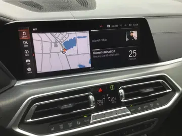 BMW X5 xDrive 40i M Sportpaket HUD Luftfederung Stan