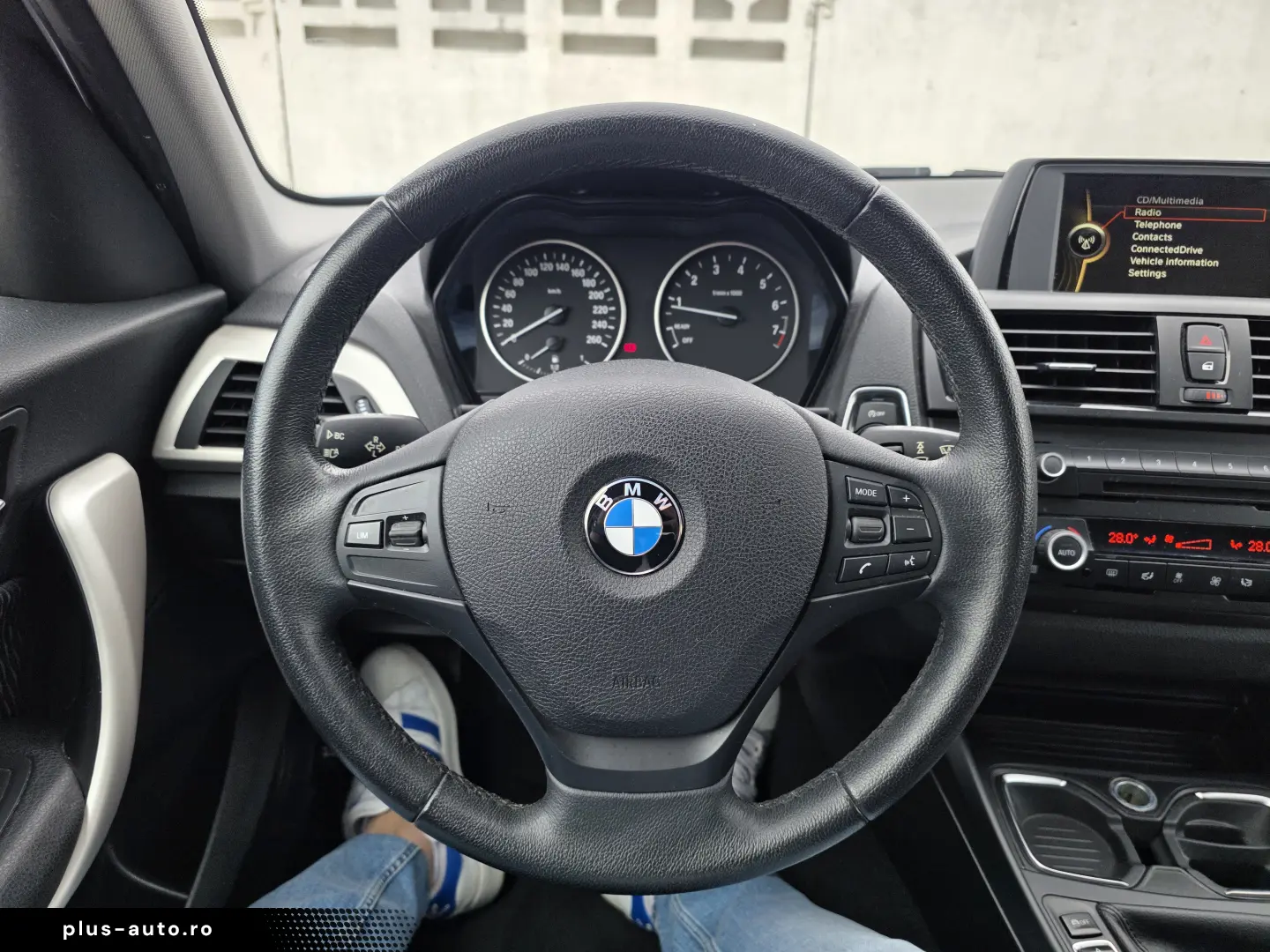 BMW 116i  Bi-Xenon  Euro6  Scaune Incalzite