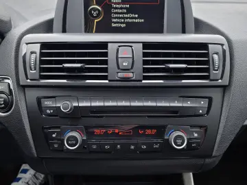 BMW 116i  Bi-Xenon  Euro6  Scaune Incalzite