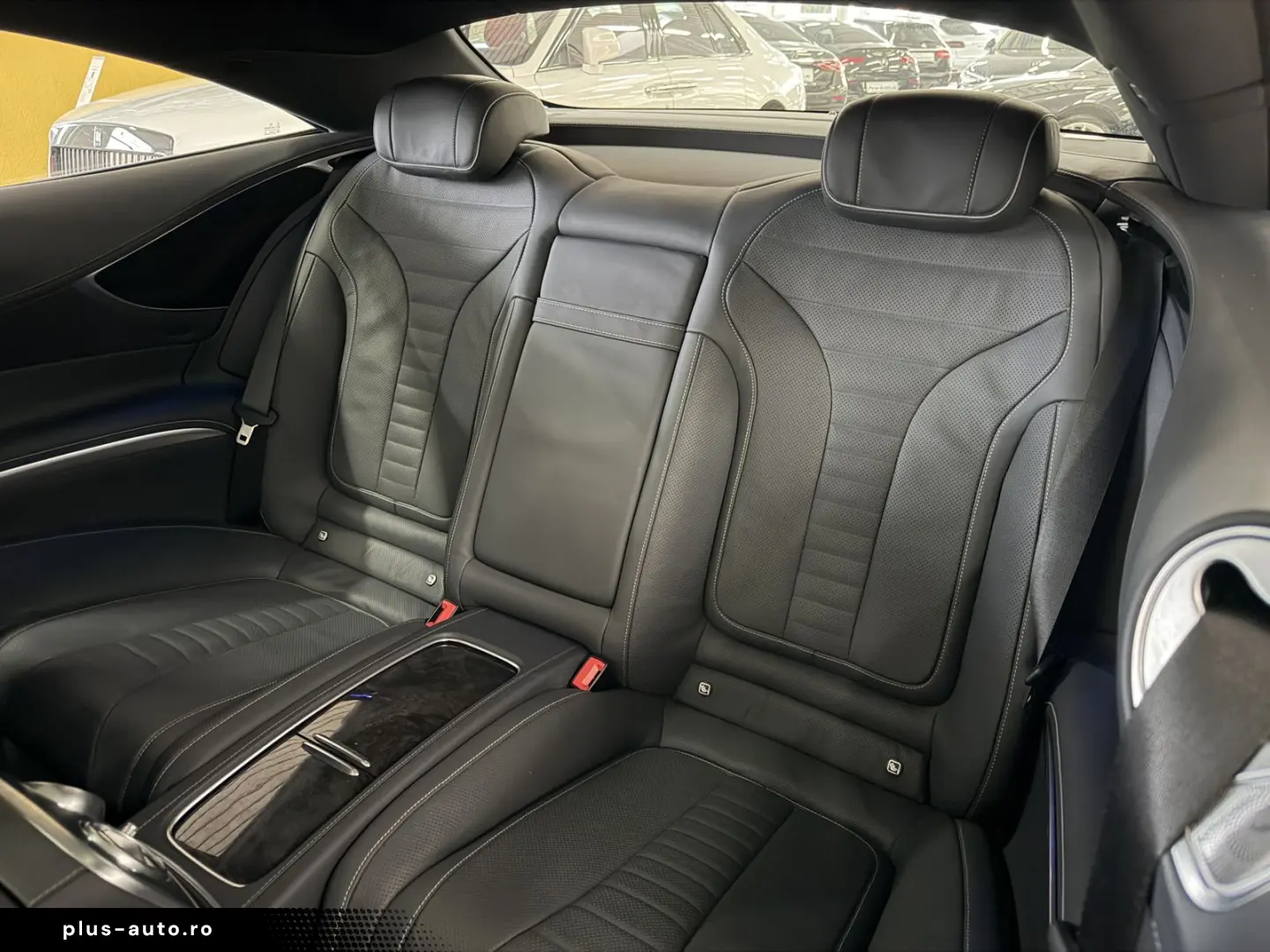 MERCEDES-BENZ S 560 4M AMG-LiNE PANO HuD DISTRO 360  AiR