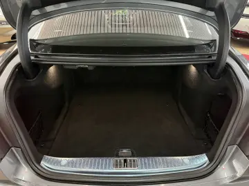 MERCEDES-BENZ S 560 4M AMG-LiNE PANO HuD DISTRO 360  AiR