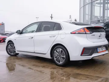 Hyundai Ioniq 1.6 Plug-in Hybrid DCT  Executive