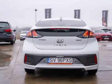 Hyundai Ioniq 1.6 Plug-in Hybrid DCT  Executive