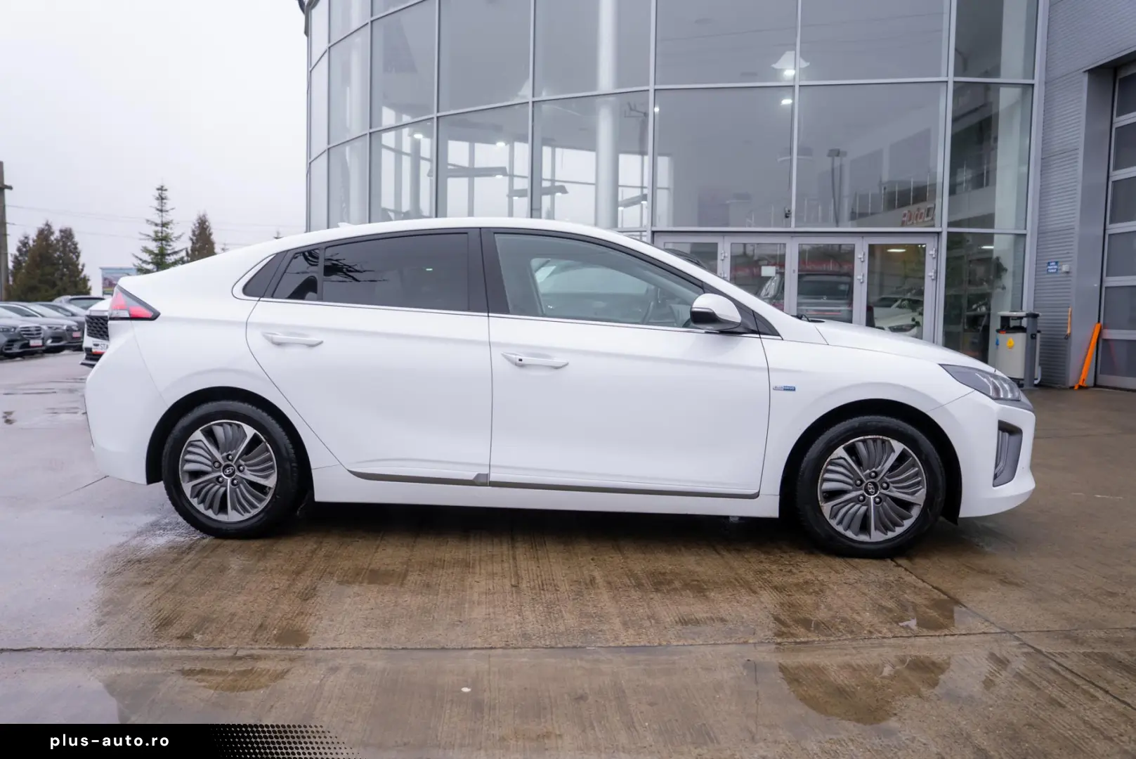 Hyundai Ioniq 1.6 Plug-in Hybrid DCT  Executive