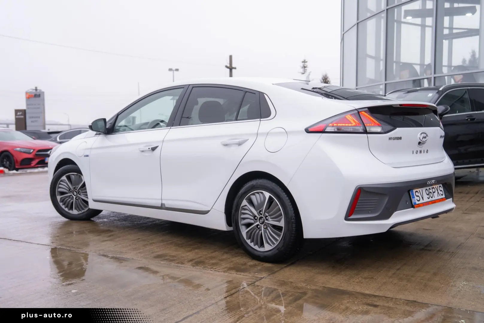 Hyundai Ioniq 1.6 Plug-in Hybrid DCT  Executive