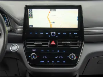 Hyundai Ioniq 1.6 Plug-in Hybrid DCT  Executive