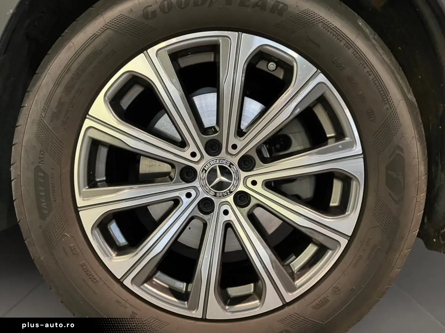 MERCEDES-BENZ GLC 200 4MATIC EditionAvantgarde 360