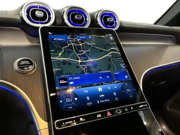 MERCEDES-BENZ GLC 200 4MATIC EditionAvantgarde 360