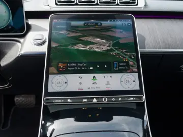 MERCEDES-BENZ S 350 d 4MATIC Augmented Reality Digital