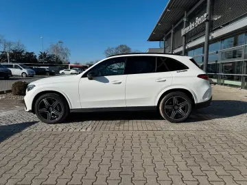 MERCEDES-BENZ GLC 220 d 4M AMG Night 360